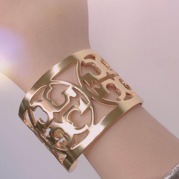 TORY BURCH Gold Reva Wide Logo Cuff Bracelet Includes Tory Burch Box - Picture 4 of 5